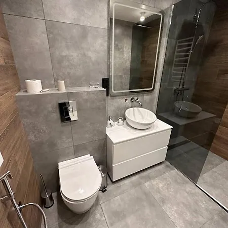 Apartamento віп стилізовані у львові з просторою вітальнею, на вулиці під голоском 15 б *