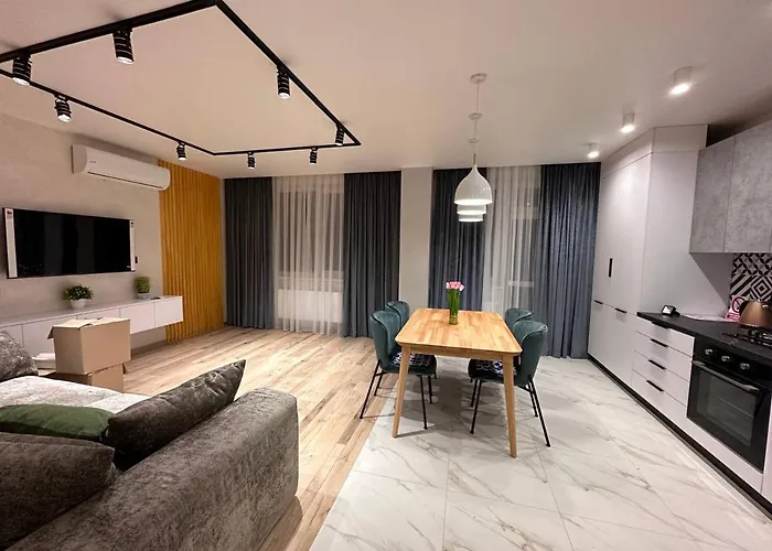 Apartment віп стилізовані у львові з просторою вітальнею, на вулиці під голоском 15 б