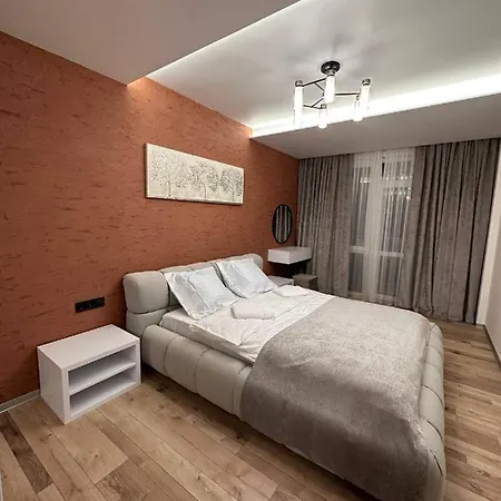 Apartment віп стилізовані у львові з просторою вітальнею, на вулиці під голоском 15 б