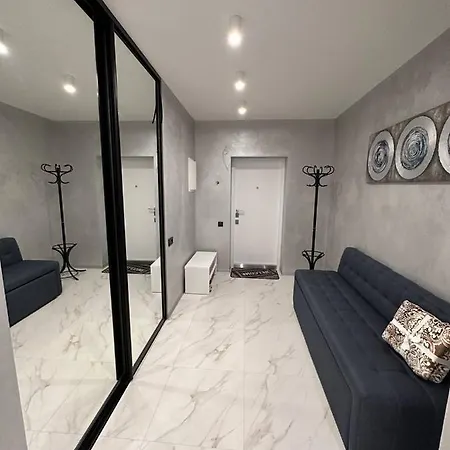 Apartment віп стилізовані у львові з просторою вітальнею, на вулиці під голоском 15 б Lviv
